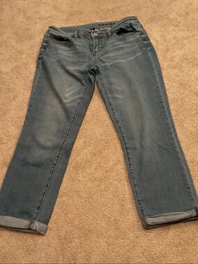 Gap Classic Women's Midwash Skinny Crop Blue Jeans